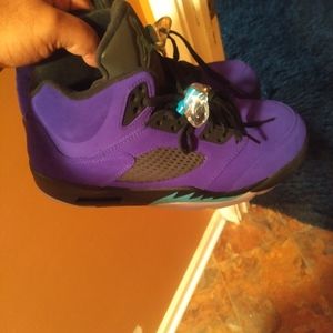 Alternate Grape Jordan 5 2020